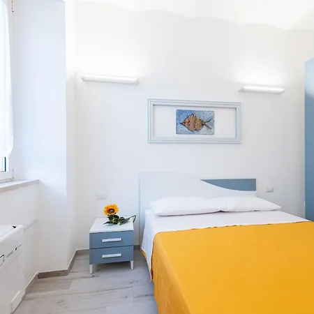 L'approdo - Bilocale Centralissimo A Apartmán